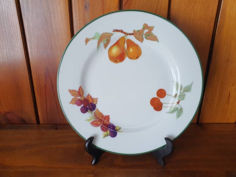 Vintage Royal Worcester Evesham Vale porcelain. Range of items available in different combinations. image 5