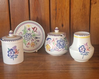 Various vintage Poole Pottery items. BN and KG patterns.