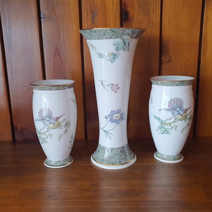 大特価放出！ hummingbird Wedgwood - 日本 Etsy 花瓶・フラワースタンド
