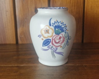 Old and rare vintage Poole Pottery vase. DO Pattern. 1934 or earlier.