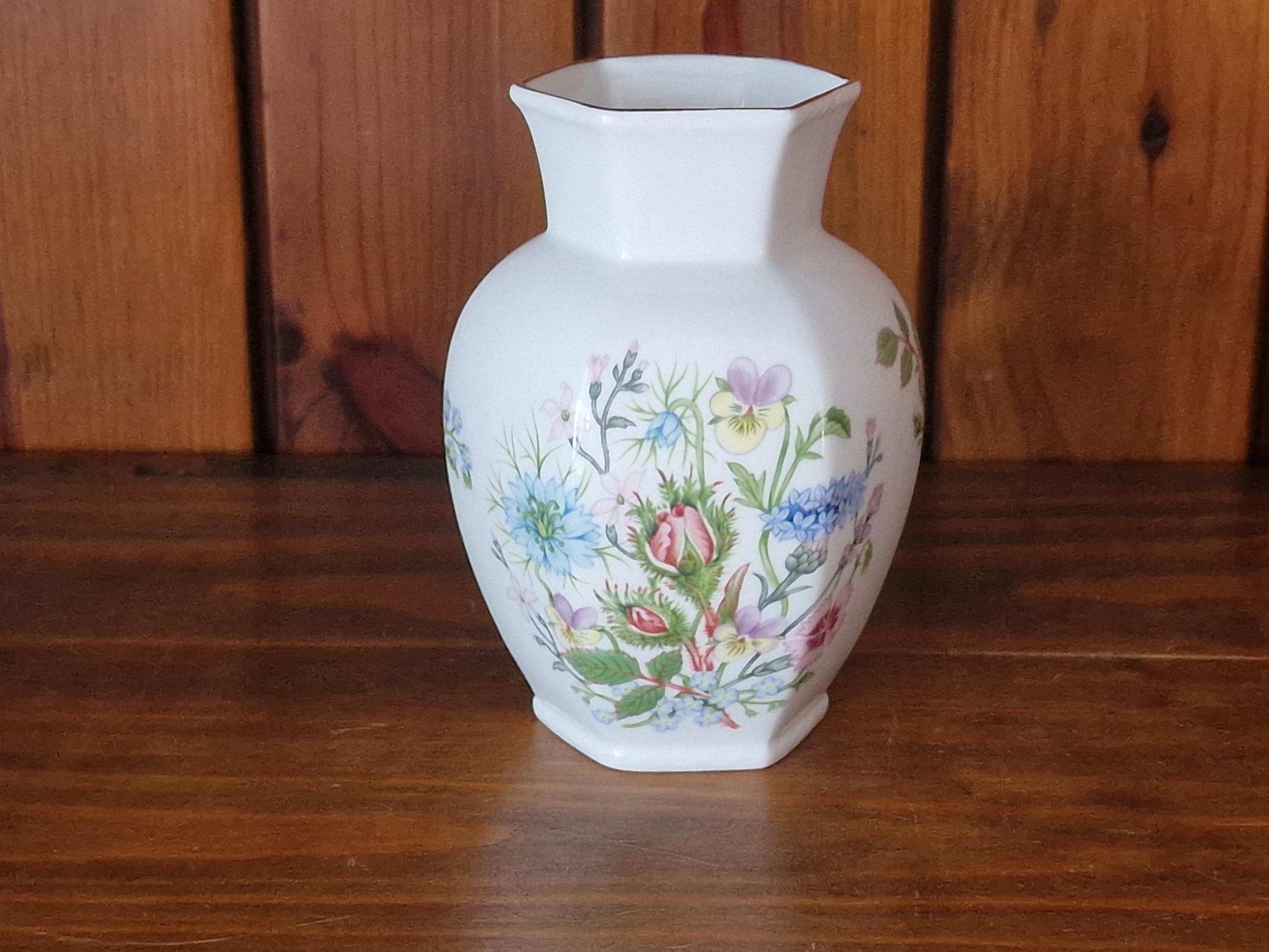 Vintage Aynsley Wild Tudor Fine Bone China Hexagonal Vase. 5