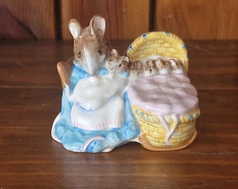 Vintage Beswick Beatrix Potter Hunca Munca porcelain figurine. BP- 3b backstamp.
