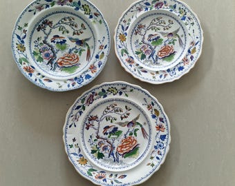 Antique Davenport Plates and Bowls. Circa 1820s / 1830s.  Flying Bird Pattern.