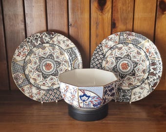 Vintage Mason's Ironstone Applique bowl and dinner plates. Hand painted and with gold detailing.