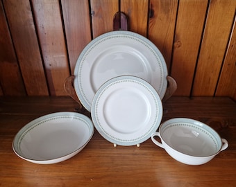 Vintage Royal Doulton Berkshire porcelain dinner plates, tea plates, cereal bowls and soup bowls.