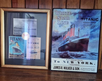 Articles commémoratifs célébrant le RMS Titanic qui a coulé lors de son voyage inaugural de Southampton à New York en 1912.