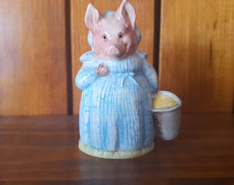 Vintage Beswick Beatrix Potter Aunt Pettitoes porcelain figurine. BP- 3b backstamp. Free post in the UK