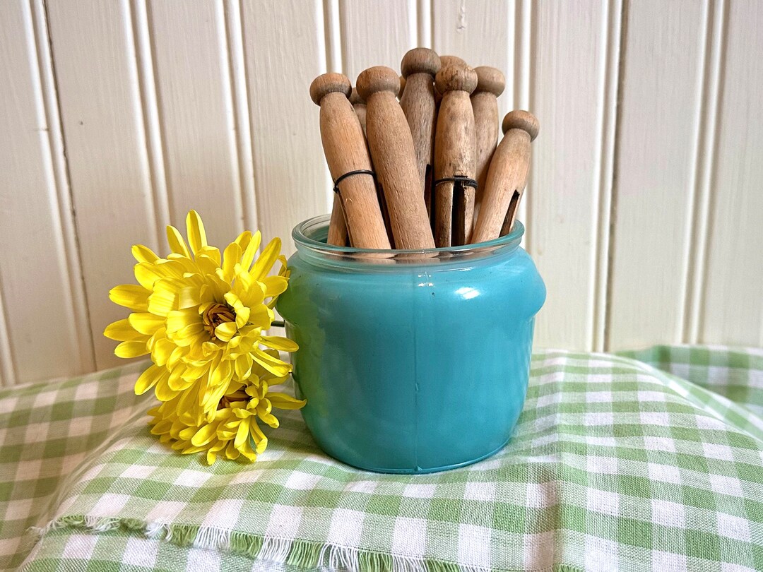 12 Vintage Round Wood Clothespins - Wood Pegs - Old Clothespins ...