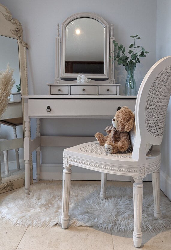 Cottage 2024 dressing table