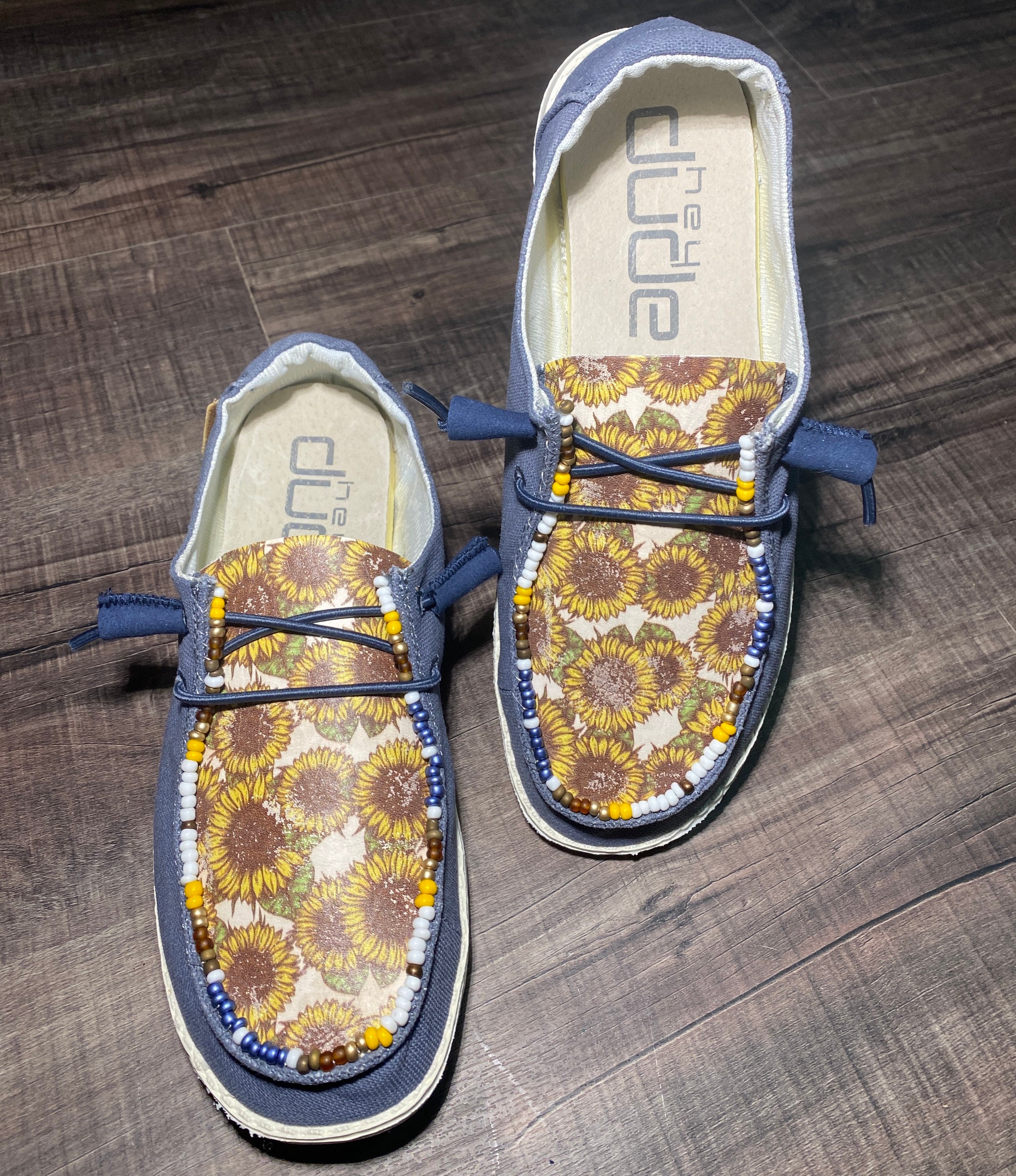 customize hey dudes