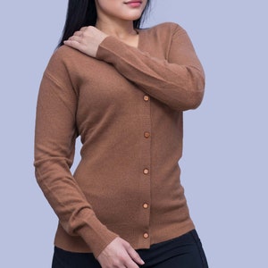 Nepali 100% Finest Cashmere Sweater Women v neck cardigen Design Genuine Pashmina ,ladies v neck cardigen