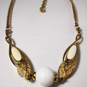 Vintage Balenciaga Choker Necklace – White Ceramic Bead & Enamel, Adjustable 38-43cm, 1980s