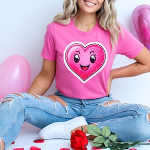 Women Cute Pink Heart Graphic Love Valentines Casual T-Shirt for Her Cheerful Heart Sticker Style