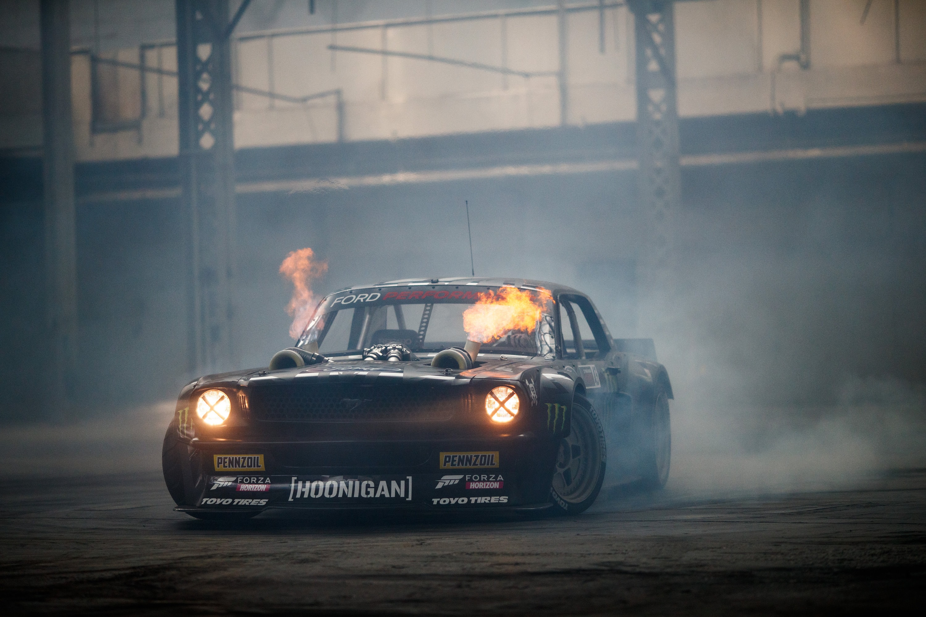 Волга 24 Hoonicorn