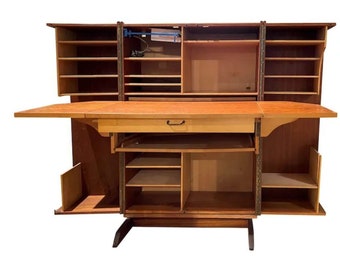 Mummenthaler & Meier Zwitsers opvouwbaar Wooten-stijl "Magic Box" bureau of werkstation circa 1960