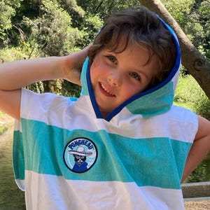 Kid&#39;s Poncheau Surf Changing Towel - green, white and blue