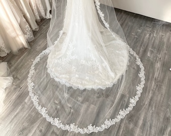 Cathedral Veil - Cathedral veil with lace, Lace veil, veil, veil with crystals, crystal, bride, bridal, bridal veil, wedding, wedding veil