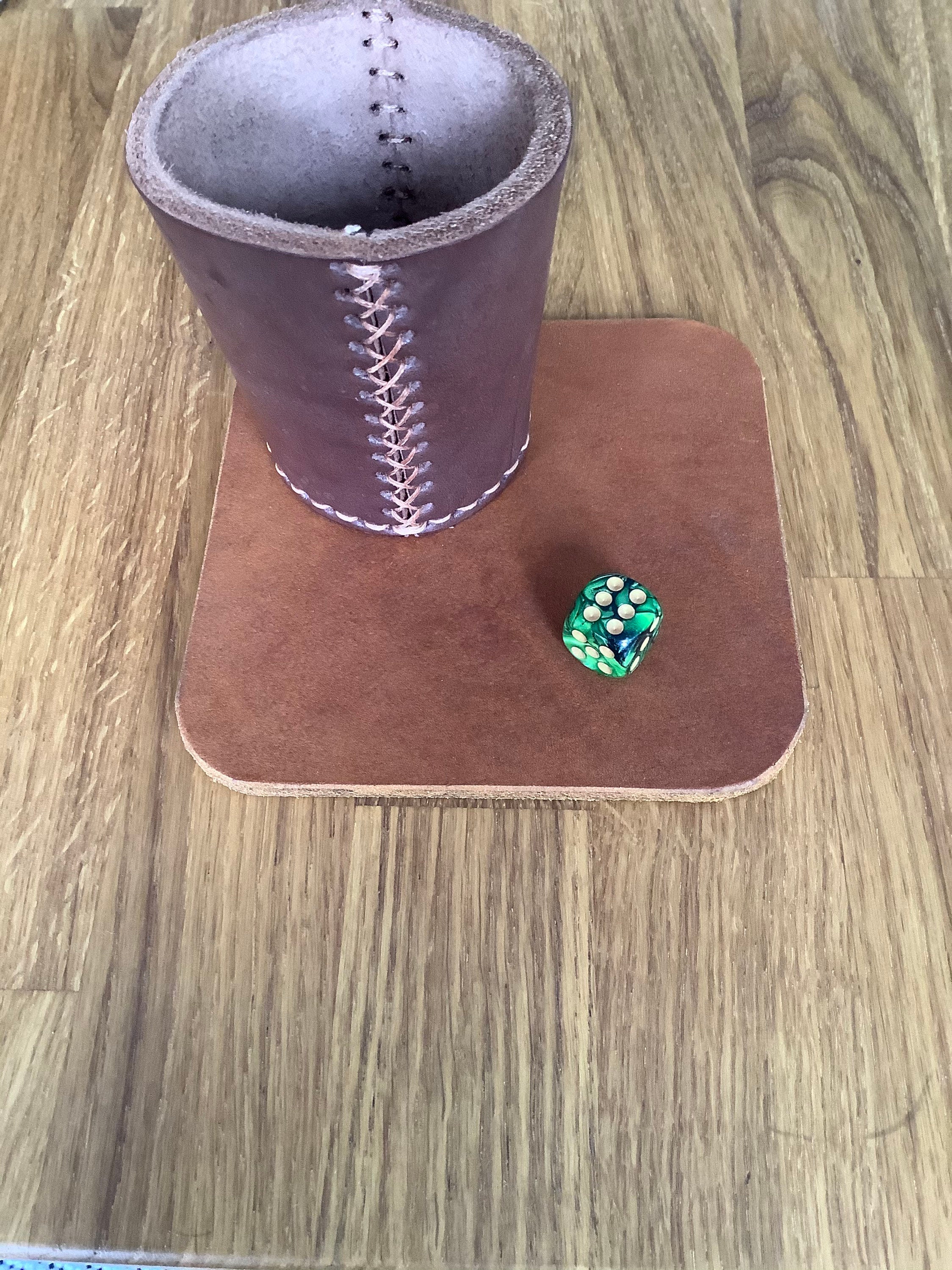 2-in-1 Würfelmatte Mit Aufbewahrung – PU-Leder Rolltablett Für D&D & RPG-Spiele