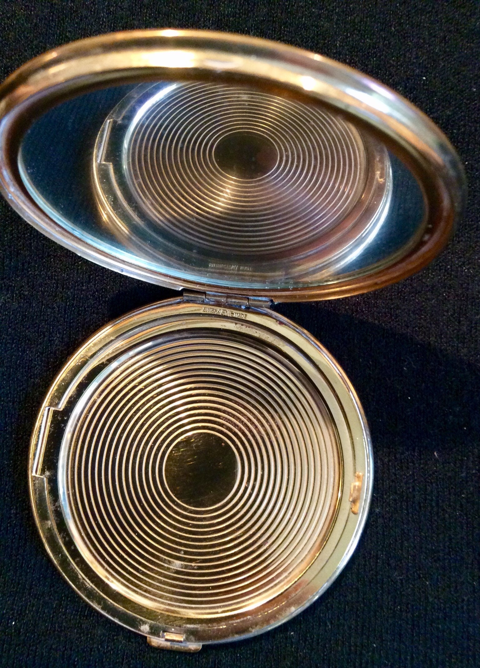 Powder Compact - Stylish - Good Luck - Lucky Charms Design 1960s - Etsy