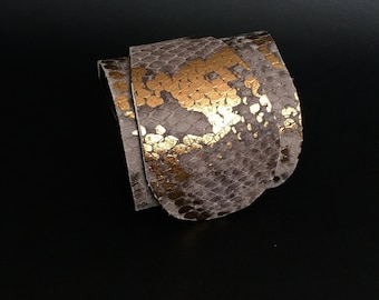 Bronze leather cuff, Gift for her, beautiful leather cuff bracelet , leather bracelet for woman, Wrist leather cuff, wide leather bracelet