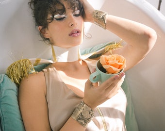 Senf Python Armband, Breites Lederarmband, Unisex Lederarmband, Handgefertigtes Armband, Damen Lederarmband, Burningman