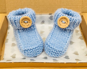 Blue knitted wool baby booties- wool baby boy shoes-personalised baby gift- pregnancy announcement booties- baby boy baby shower gift