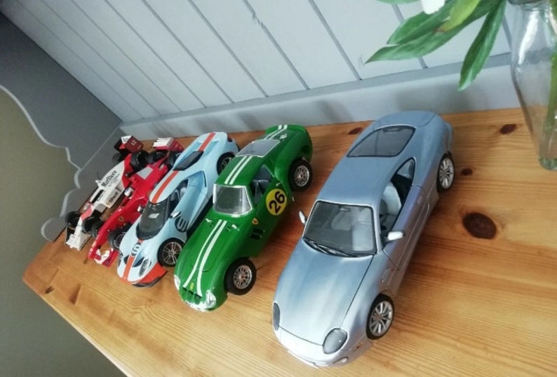 1:18 Scale Model Car Display Stands X2 Pairs F1 or Super Cars Made From ...