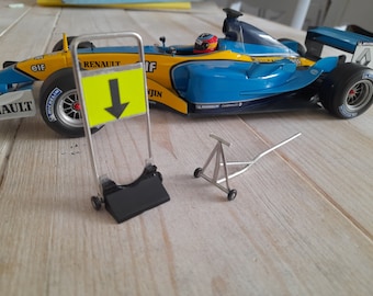 2x Diorama de modelos de F1 a escala 1:18, con jack de boxes delantero y trasero, Ferrari, McLaren, Red Bull y Minichamps