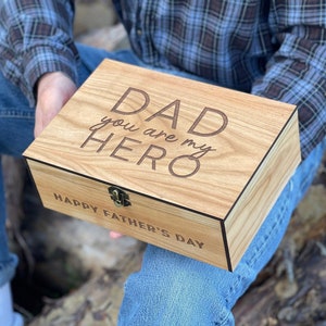 Regalo del día del padre de hijo, hijastro, nuera, esposa para papá, padre, papá - Caja de bloqueo de almacenamiento de recuerdos de memoria de madera personalizada