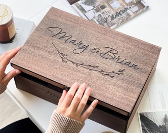 Christmas Wedding, Engagement gift for couples - Personalized, Wooden, Memory, Keepsake box, Card box wedding, Custom wedding party gifts