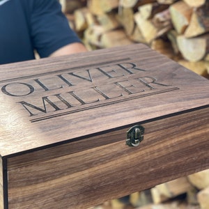 Personalized wooden name box for memories, keepsake Gift, present for Him, Boyfriend, Boy, Guy, Groomsmen, Groom, Friend for Birthday zdjęcie 3