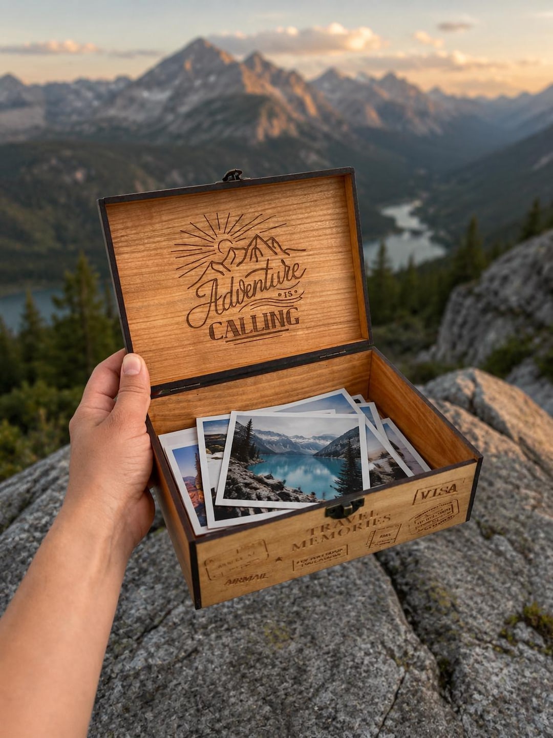 Sentimental Journey メモリアルボックス Wooden Travel Keepsake Box, Personalized Memory Box for Adventure