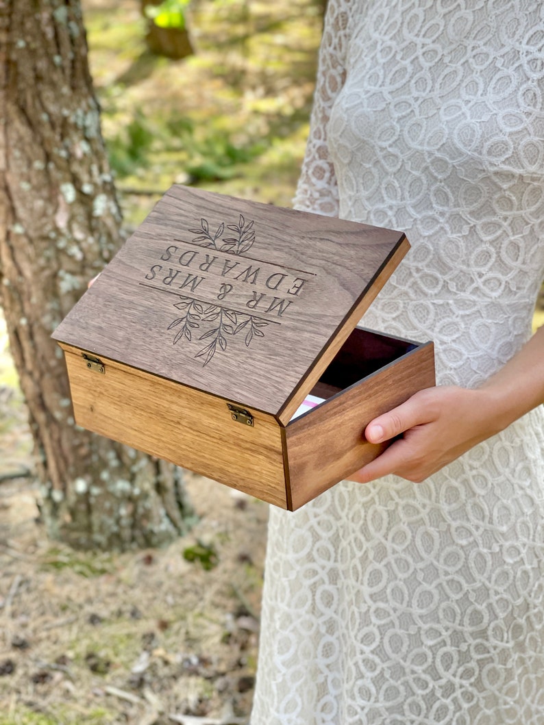 Custom Personalized Wooden Keepsake box Gift for Him, Her, Boyfriend, Girlfriend, Couple, Anniversary Men, Wedding Card Wood box, Gift box image 5