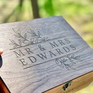 Custom Personalized Wooden Keepsake box Gift for Him, Her, Boyfriend, Girlfriend, Couple, Anniversary Men, Wedding Card Wood box, Gift box image 6