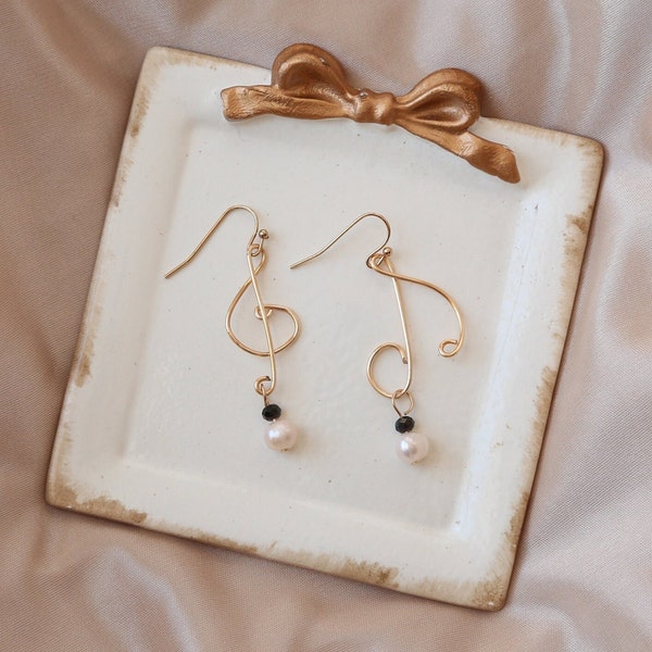 Music Gift, Pearl Drop Earrings, Music Teacher Gift, Gift For Her, Music Lover gift, Music Themed Jewelry, Cute Earrings for Musician