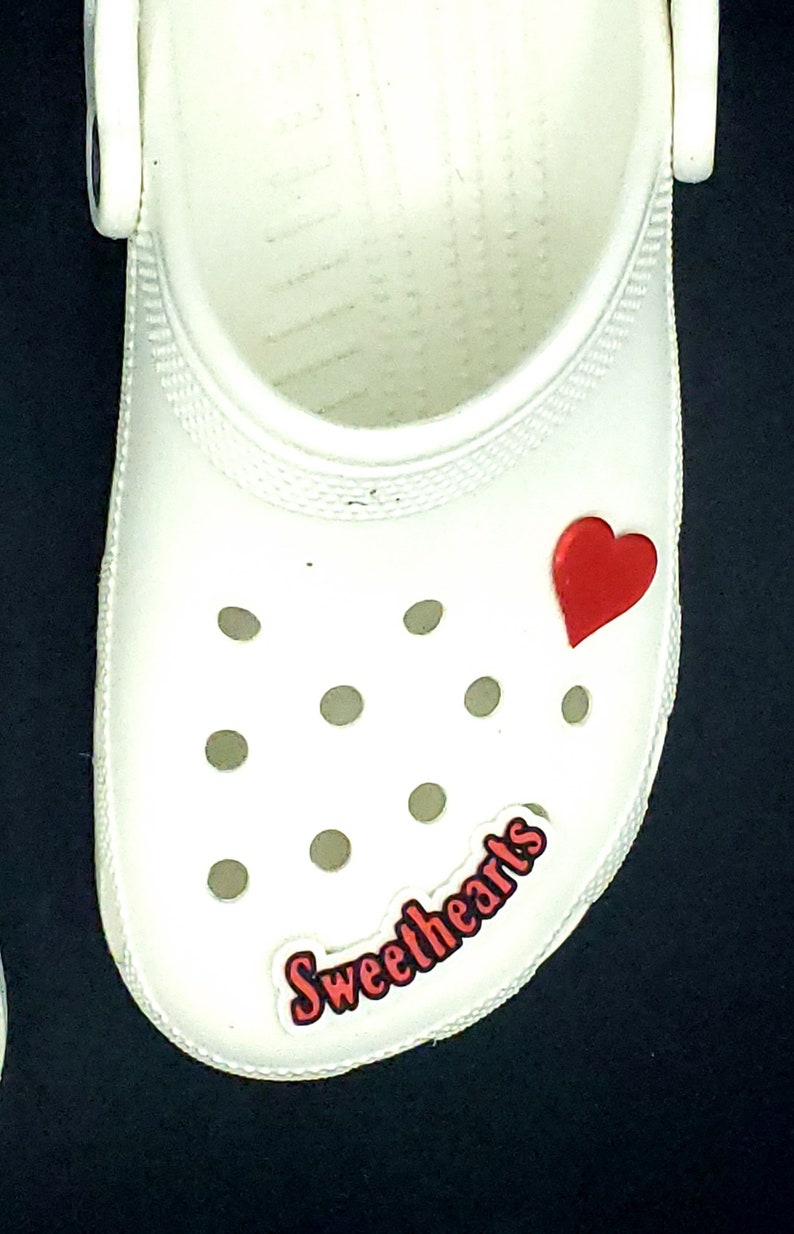 couples croc pins couples croc pins