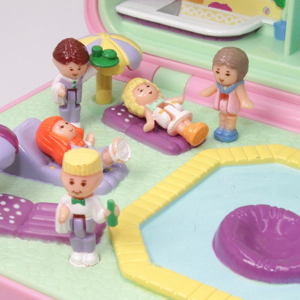 1989 Polly Pocket Pool Party Vintage Bluebird - 100% COMPLETE (Read) - Original - Tiny Doll Figures Umbrellas Pink Compact Pool Boys