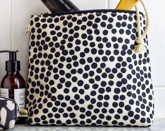 Spot Tall Wash Bag | Cosmetics Bag | Makeup Bag | Beauty Bag | Women's Gifts | Gift For Her| Travel Essentials
