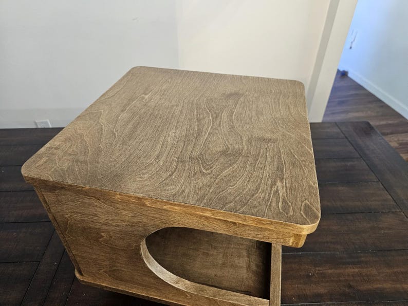 Mid Century Modern Cat House End Table, Birch Plywood Cat Bed Version 2.0 solid wood corners and edge banding Bild 5
