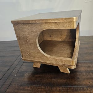 Mid Century Modern Cat House End Table, Birch Plywood Cat Bed Version 2.0 solid wood corners and edge banding Bild 6
