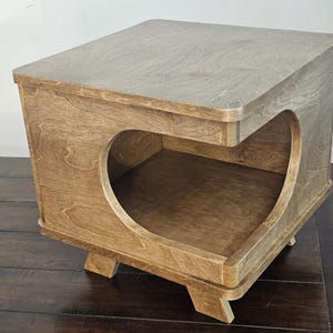 Mid Century Modern Cat House End Table, Birch Plywood Cat Bed Version 2.0 solid wood corners and edge banding Bild 10
