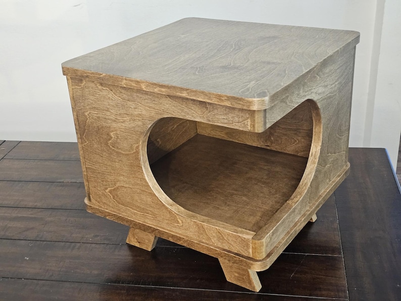 Mid Century Modern Cat House End Table, Birch Plywood Cat Bed Version 2.0 solid wood corners and edge banding Bild 10