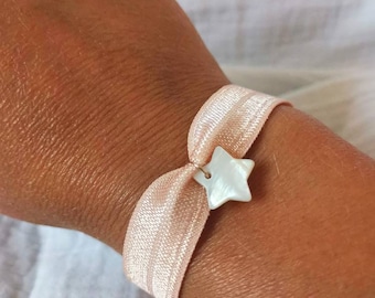 Bracelet chouchou nacre Olivia, ruban élastique à personnaliser avec un sequin en nacre