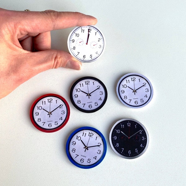 Miniature modern wall clock for dollhouse diorama study kitchen room living room miniature wall art wall decor doll accessories