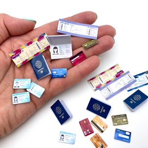 Miniature passport credit card driving license boarding pass for fashion dolls Blythe Pullip BJD Licca Azone scale 1/6 dollhouse accessories