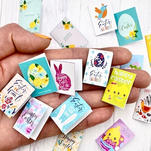 Lot de 4 cartes de voeux de Pâques miniatures pour diorama de poupées bjd à l'échelle 1/6, accessoires de poupée, décoration de maison de poupée, décoration de Pâques