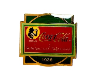Spilla da bavero vintage COCA COLA 1938, distintivo Pinback, regalo per collezionista di Coca Cola, rari cimeli della Coca Cola
