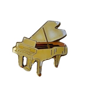 Vintage White GRAND PIANO, Classical Music, Orchestra,  Birthday Gift, Pinback, Musical Instrument Jewelry, Badge, Brooch.