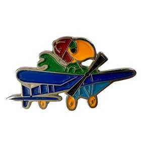 Pin de dibujos animados de pájaro vintage, pájaro con pico amarillo, pin de pájaro lindo, insignia de avión para niños, dibujos animados suizos