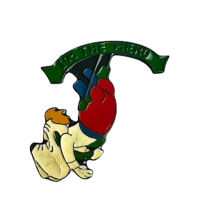 DROOPY DOG Pin, Vintage Lapel Pin Badge